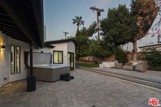 7848 Melita Avenue, North Hollywood, CA 91605