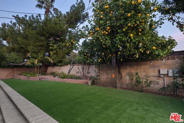 7848 Melita Avenue, North Hollywood, CA 91605