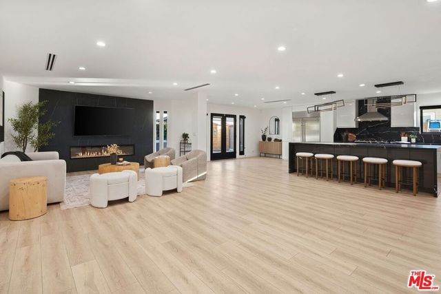 7848 Melita Avenue, North Hollywood, CA 91605