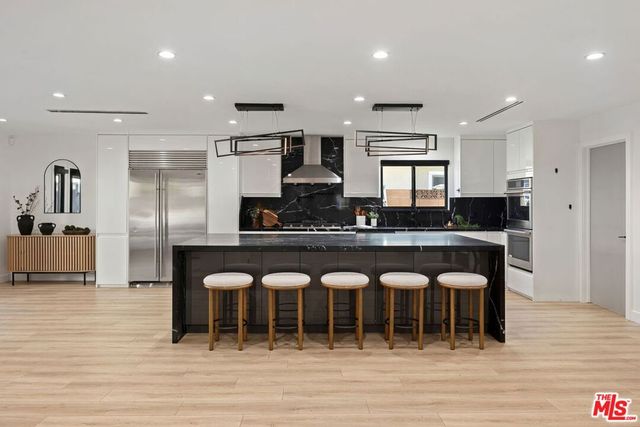 7848 Melita Avenue, North Hollywood, CA 91605