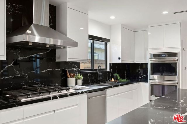 7848 Melita Avenue, North Hollywood, CA 91605