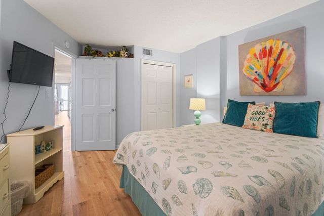 1015 S Ocean Blvd Unit 302, North Myrtle Beach, SC 29582