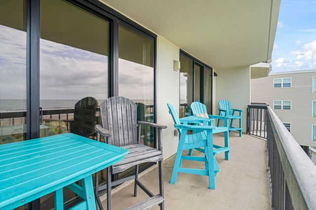 1015 S Ocean Blvd Unit 302, North Myrtle Beach, SC 29582