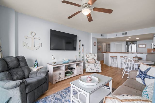 1015 S Ocean Blvd Unit 302, North Myrtle Beach, SC 29582