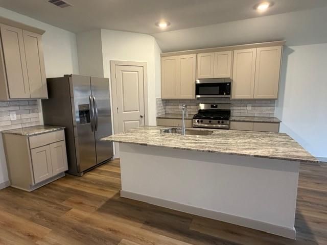 7728 Evening Emeral Drive, Iowa Colony, TX 77583