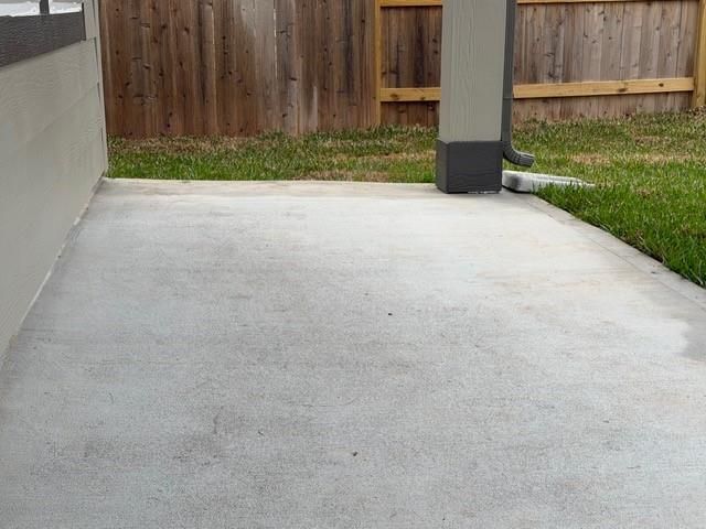 7728 Evening Emeral Drive, Iowa Colony, TX 77583