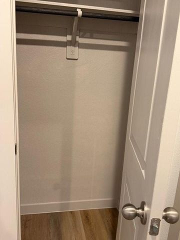 7728 Evening Emeral Drive, Iowa Colony, TX 77583