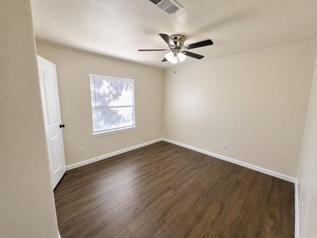 272 Lakewood Drive, Trinity, TX 75862