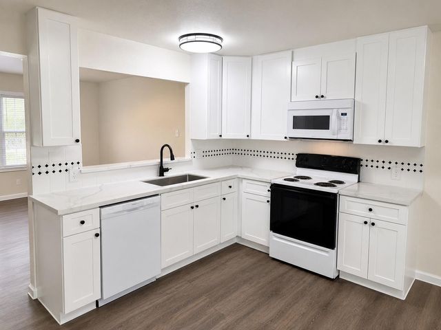 272 Lakewood Drive, Trinity, TX 75862