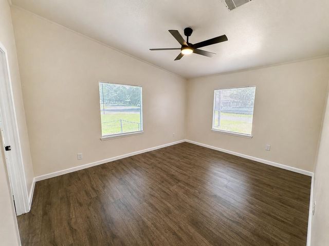 272 Lakewood Drive, Trinity, TX 75862
