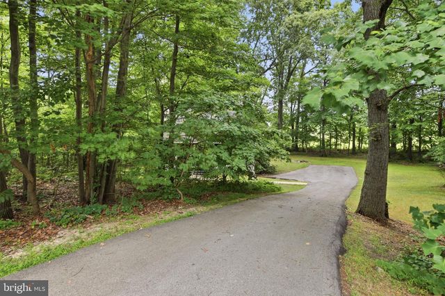 9 ROCKLAND WAY, Glenmoore, PA 19343