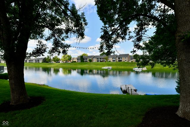 7802 Harbour, Indianapolis, IN 46240