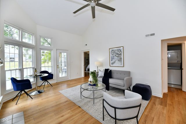 7802 Harbour, Indianapolis, IN 46240