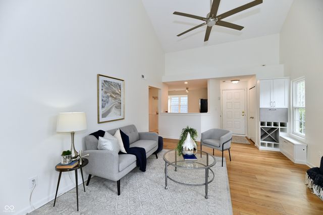 7802 Harbour, Indianapolis, IN 46240