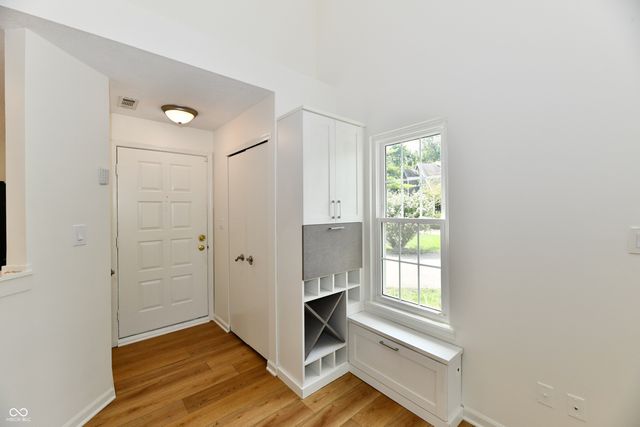 7802 Harbour, Indianapolis, IN 46240