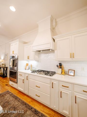 4183 Robinson Crossing, Olive Branch, MS 38654