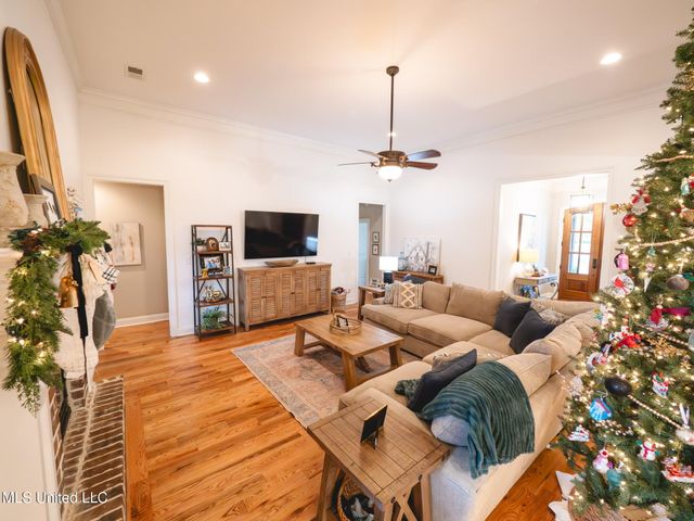 4183 Robinson Crossing, Olive Branch, MS 38654