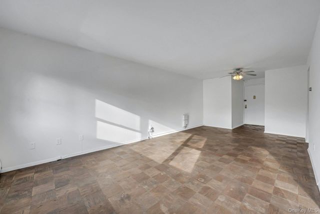 2261 Palmer Avenue 2M, New Rochelle, NY 10801