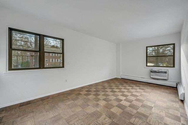 2261 Palmer Avenue 2M, New Rochelle, NY 10801