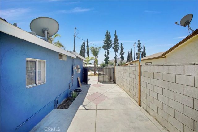 18883 6th, Bloomington, CA 92316
