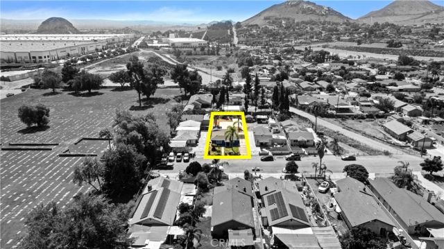 18883 6th, Bloomington, CA 92316