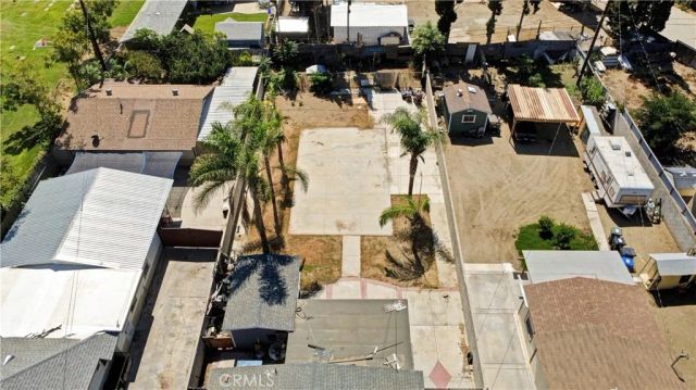 18883 6th, Bloomington, CA 92316