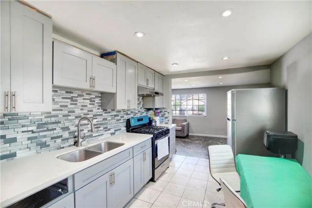 18883 6th, Bloomington, CA 92316