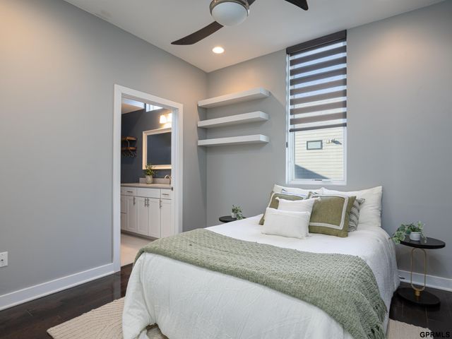 1236 S 10 Street, Omaha, NE 68108