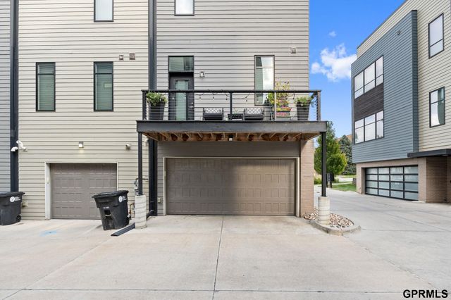 1236 S 10 Street, Omaha, NE 68108