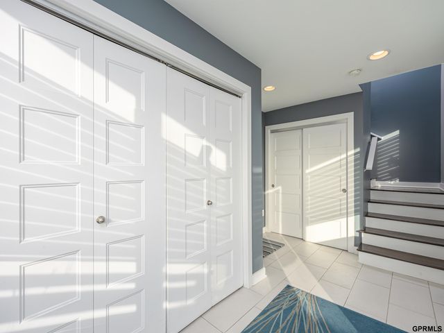 1236 S 10 Street, Omaha, NE 68108