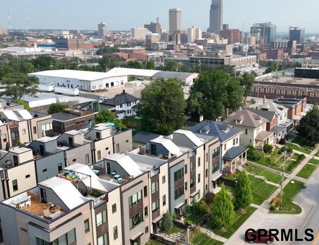 1236 S 10 Street, Omaha, NE 68108