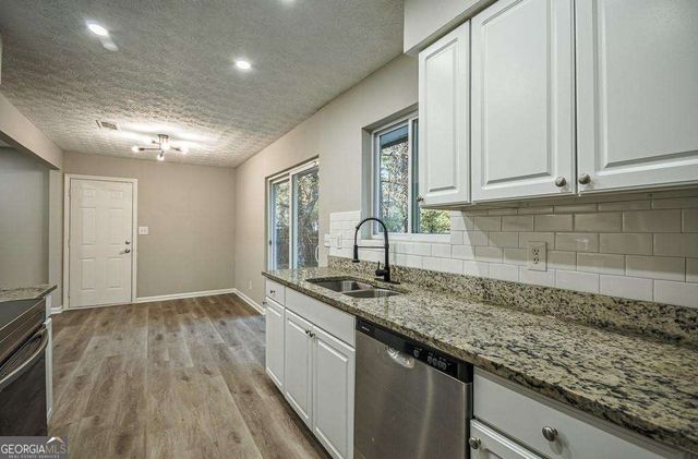 93 Sterling Ridge Drive, Jonesboro, GA 30238