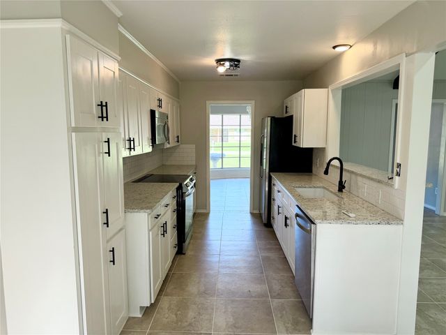904 Whispering Lake, Shreveport, LA 71107