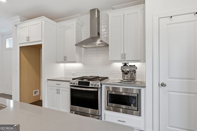 835 Green Sapling Trail, Suwanee, GA 30024