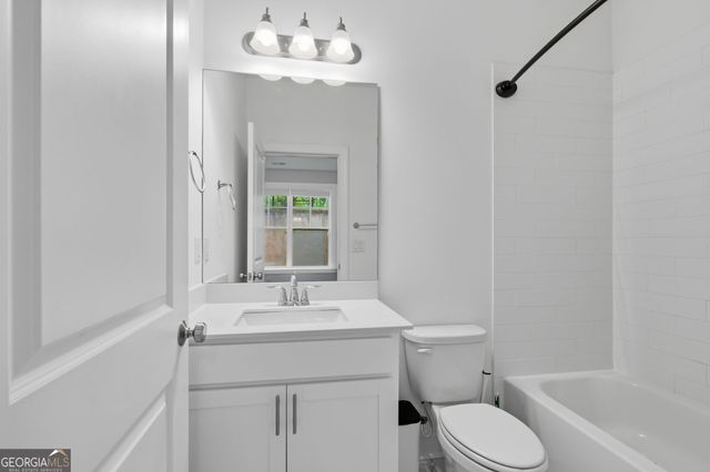 835 Green Sapling Trail, Suwanee, GA 30024
