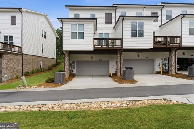 835 Green Sapling Trail, Suwanee, GA 30024