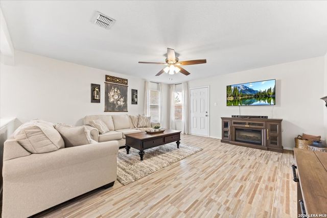 3910 Arrowwood Bnd, San Antonio, TX 78261