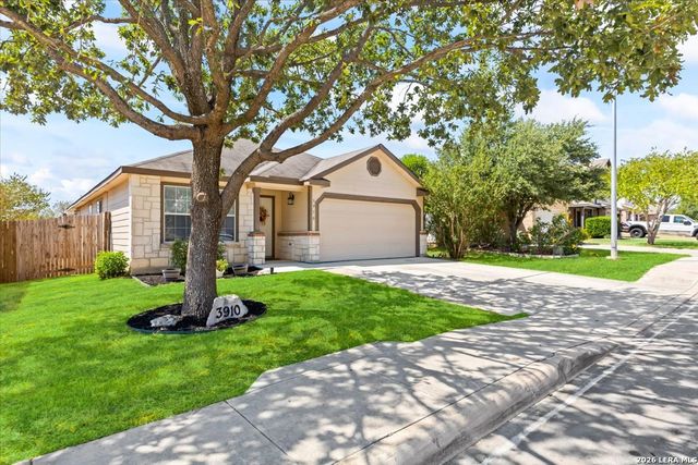 3910 Arrowwood Bnd, San Antonio, TX 78261