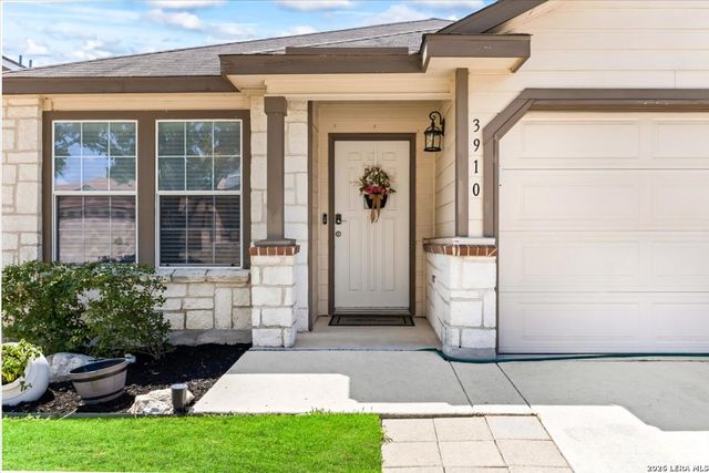 3910 Arrowwood Bnd, San Antonio, TX 78261