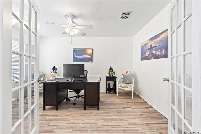 3910 Arrowwood Bnd, San Antonio, TX 78261