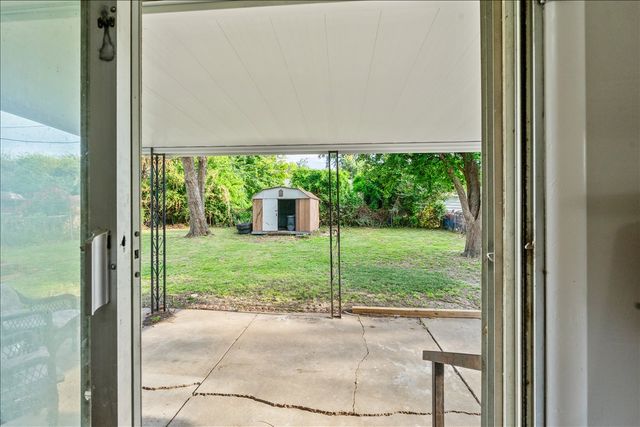 9178 E Marshall Place N, Tulsa, OK 74115