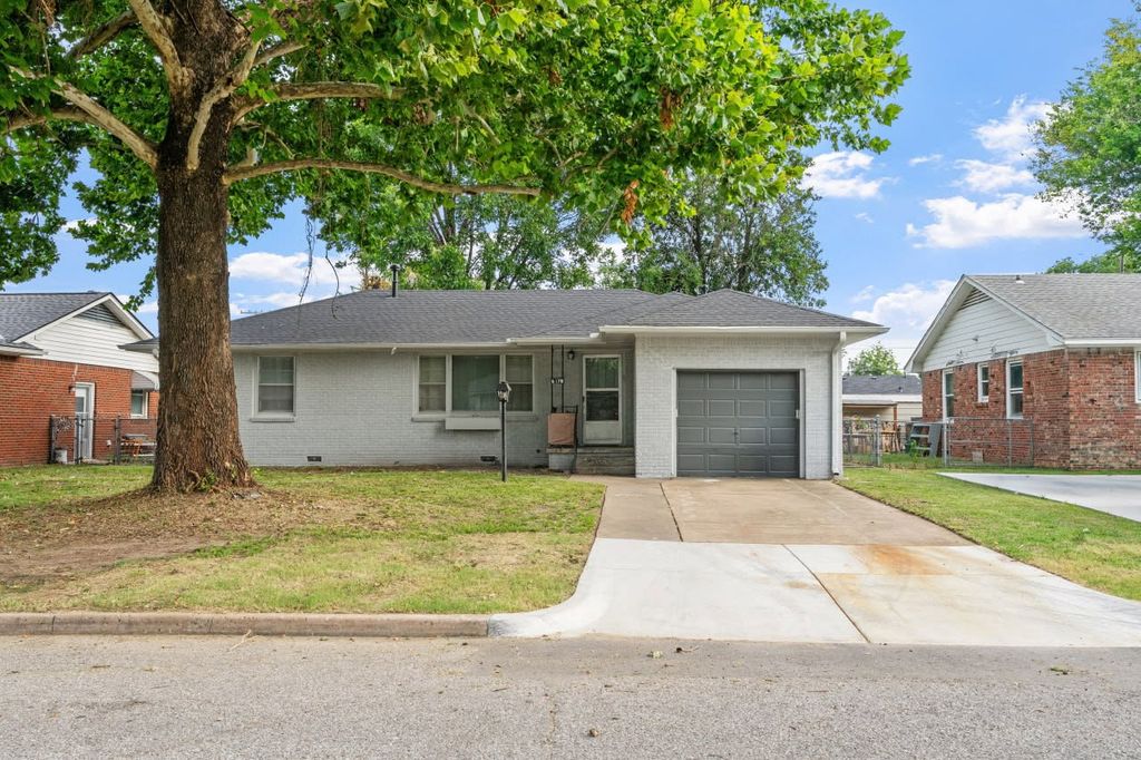 9178 E Marshall Place N, Tulsa, OK 74115