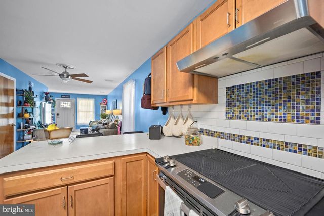 1536 HOTTLE AVE, Bethlehem, PA 18018