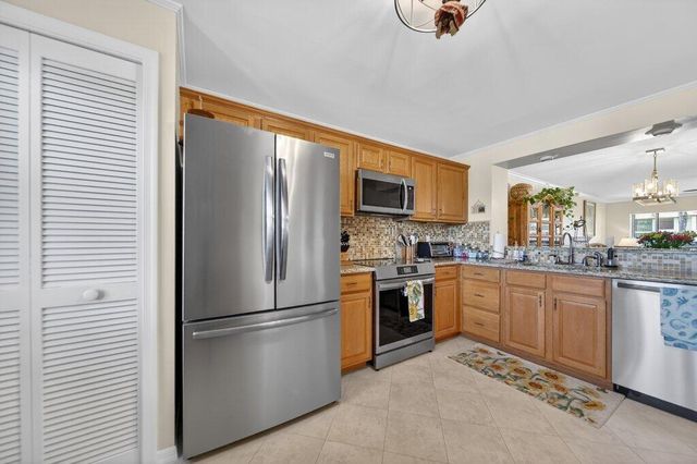 166 SE St Lucie Boulevard 302d, Stuart, FL 34996