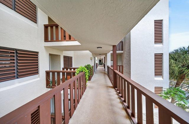 166 SE St Lucie Boulevard 302d, Stuart, FL 34996