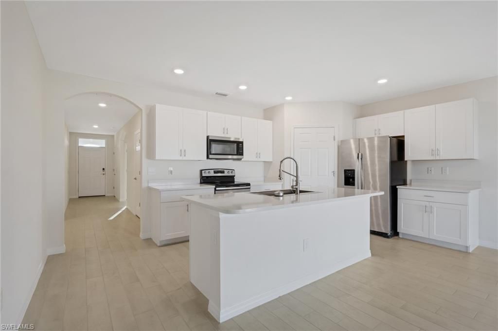 Image 3 of property listing at 2800 NW 6th AVE, Cape Coral, FL 33993