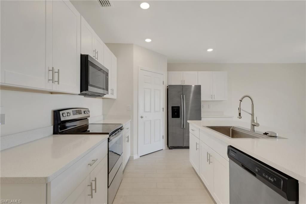 Image 6 of property listing at 2800 NW 6th AVE, Cape Coral, FL 33993