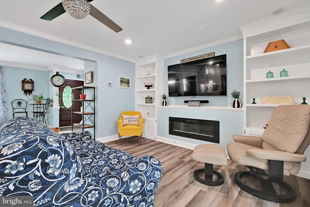 127 FREEDOM VALLEY CIR, Coatesville, PA 19320