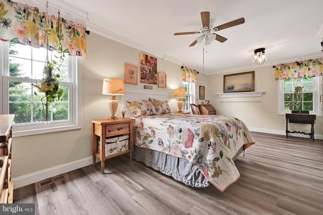 127 FREEDOM VALLEY CIR, Coatesville, PA 19320