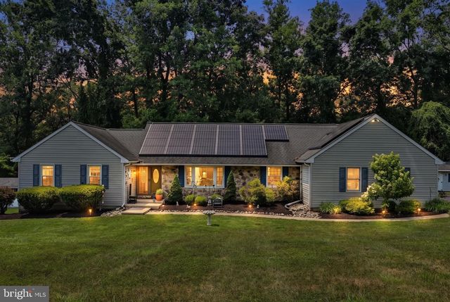 127 FREEDOM VALLEY CIR, Coatesville, PA 19320